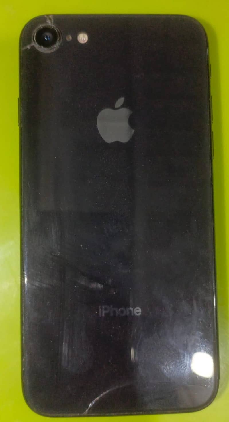 Apple iPhone 8 3