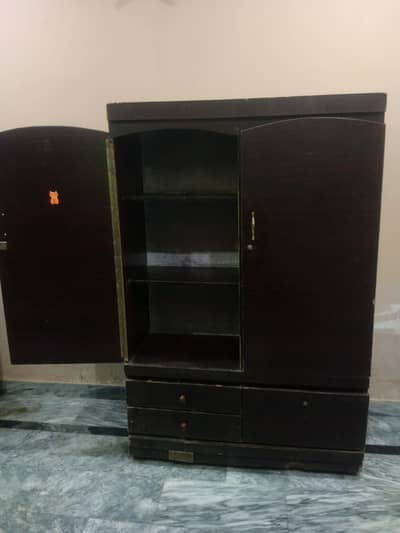 wardrobe