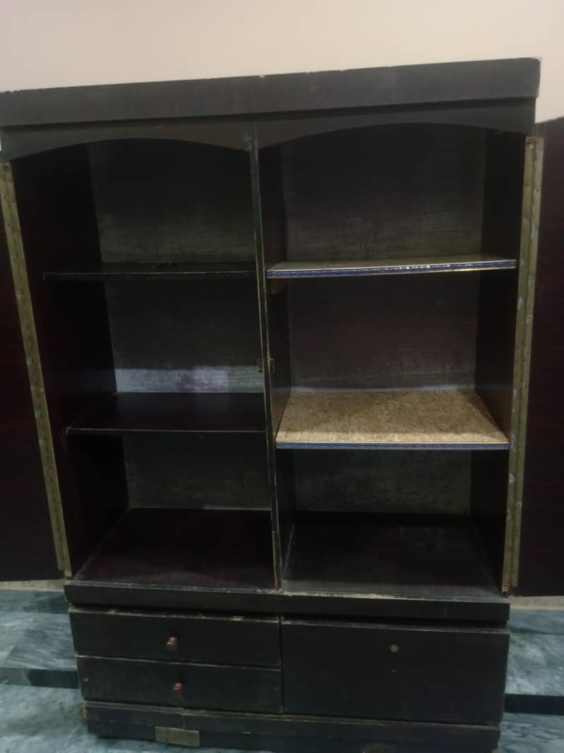 wardrobe 1