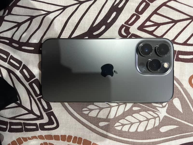 Apple iPhone 13 Pro 3