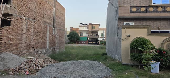 7.75 Marla good location plot in Gulberg City housing Society