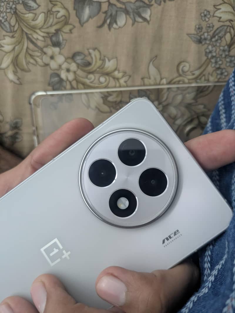 One Plus Ace 5 10