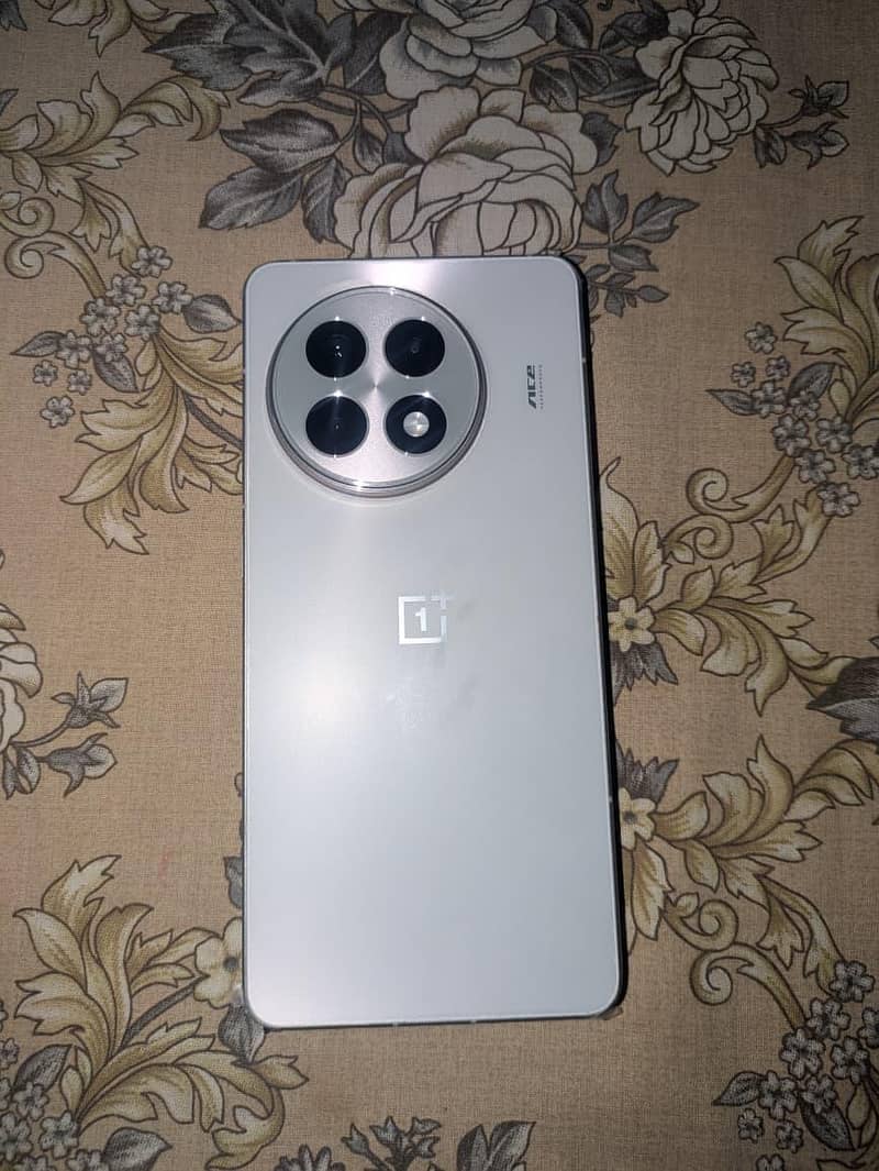 One Plus Ace 5 11