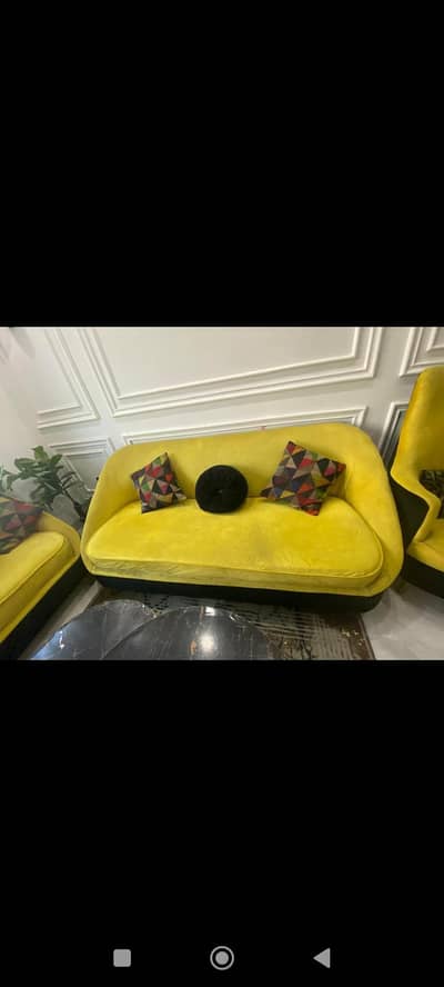 sofa set available