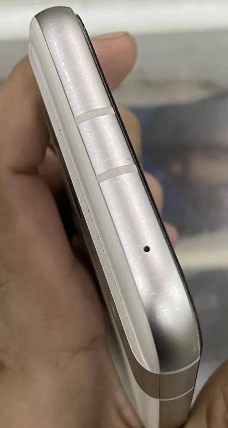 Google Pixel 8a 4