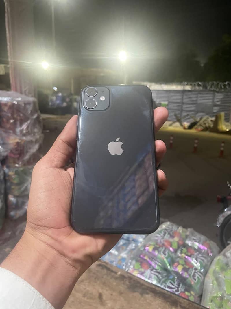 Apple iPhone 11 0