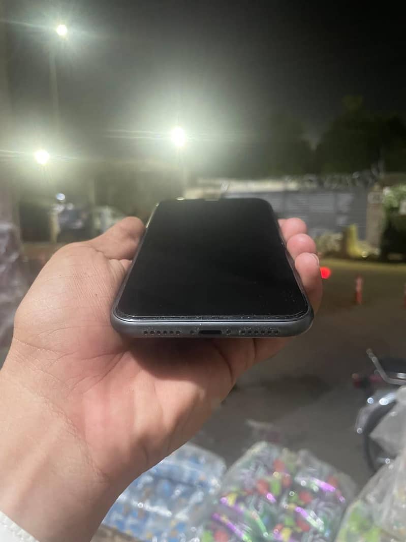 Apple iPhone 11 2