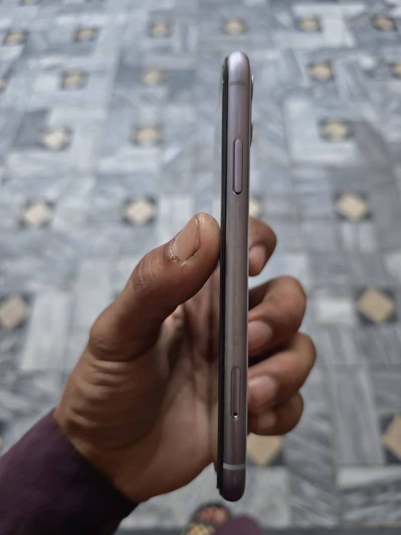 Apple iPhone 11 1