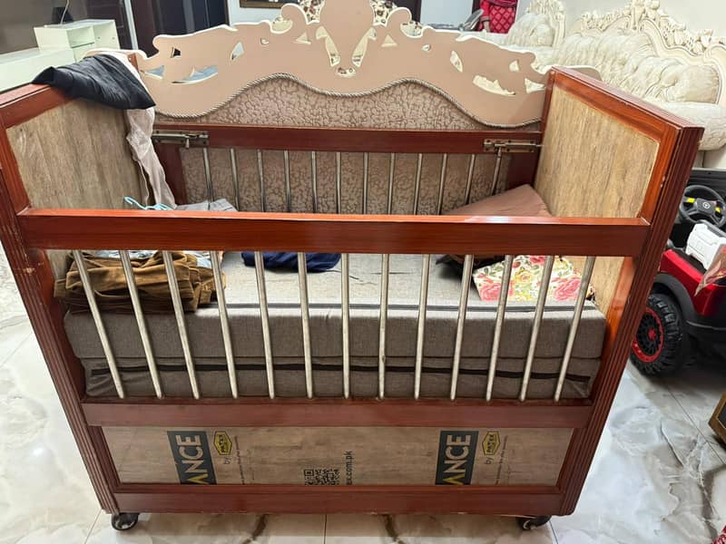 baby cot 3