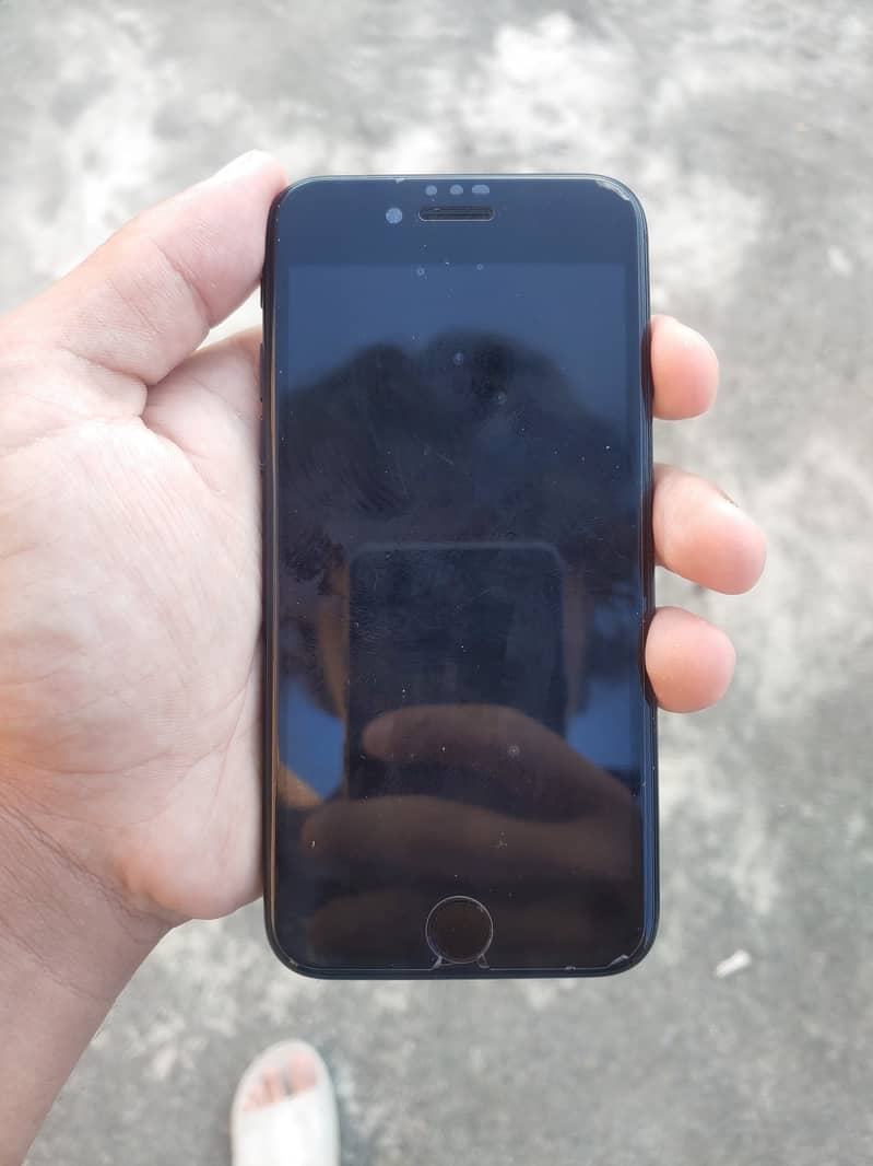 Apple iPhone SE3 1
