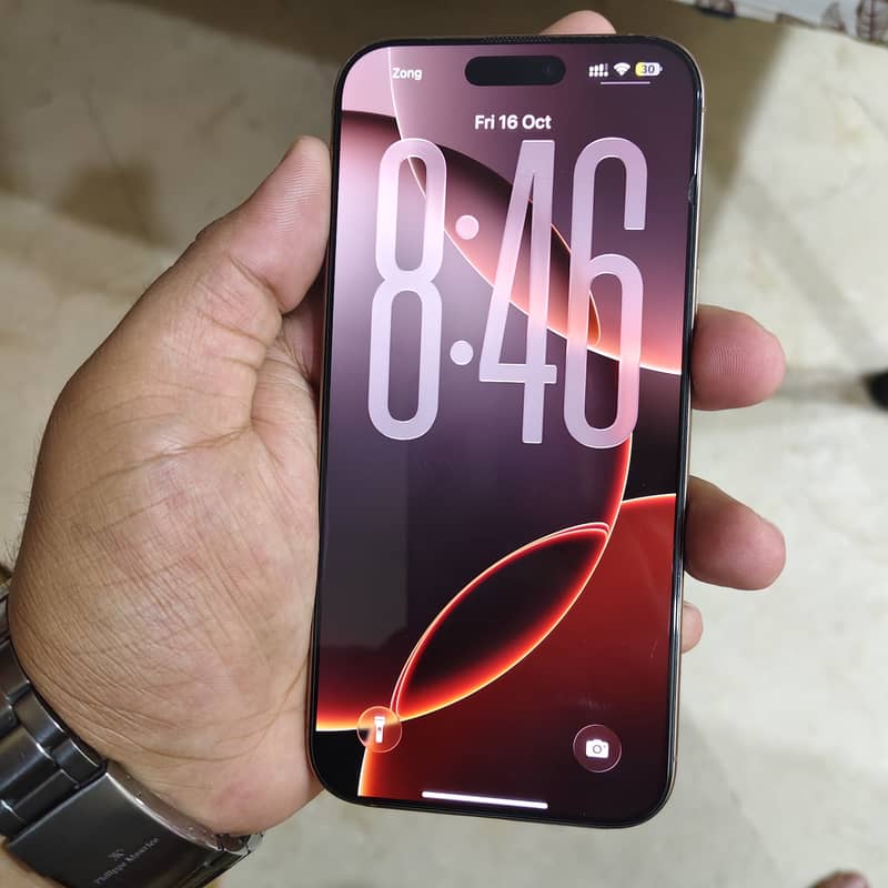 Apple iPhone 16 Pro Max 0