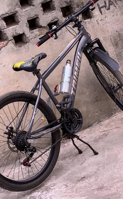 Mountaion bike 26inch urgent sale price negoiable