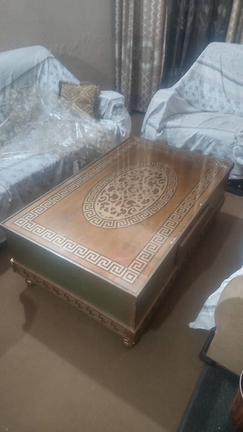 Centre Table 0