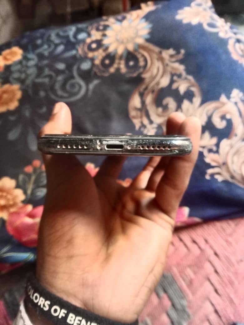Apple iPhone X 1