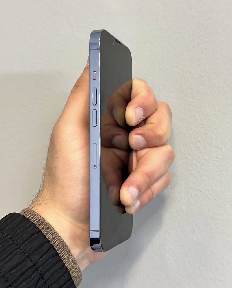 Apple iPhone 13 Pro 1