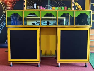 Reception Counter with Glass Display for gym, office, clinic etc