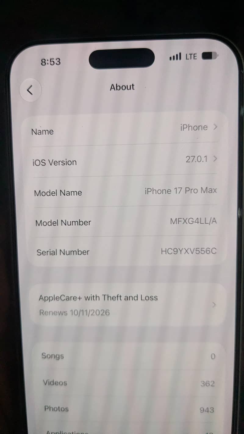 Apple iPhone 17 Pro Max 4
