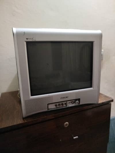 Sony trinitron wega flat screen tv