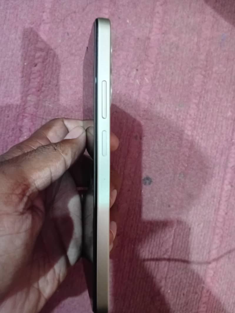 Realme C61 6.128 gb 2