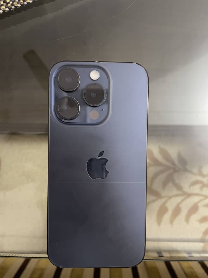 Apple iPhone 15 Pro 0