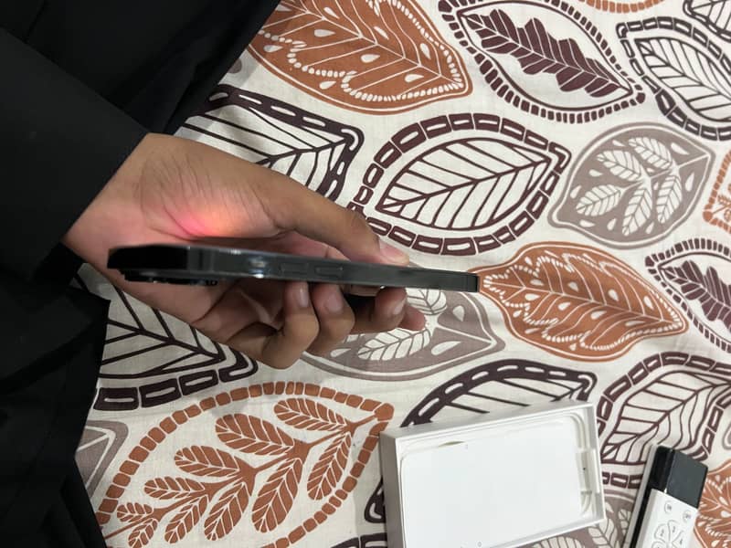 Apple iPhone 14 Pro 5