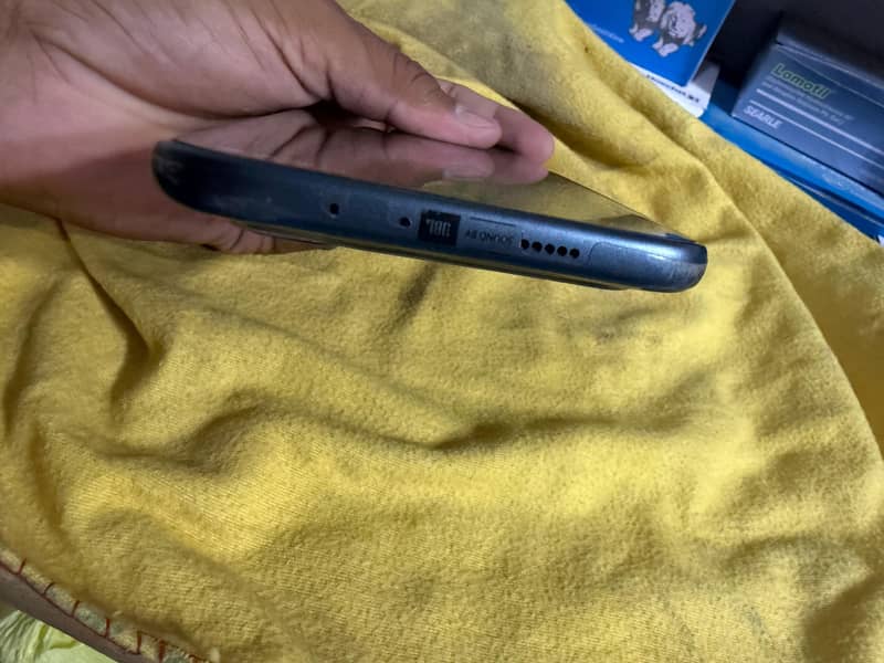 Infinix Note Edge 5g 3