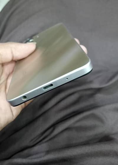 Vivo Y04