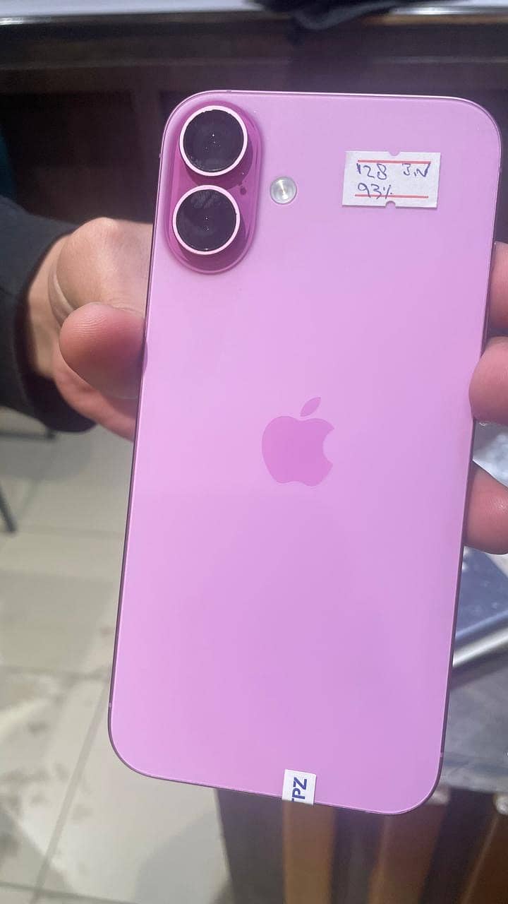 Apple iPhone 16 Plus 0