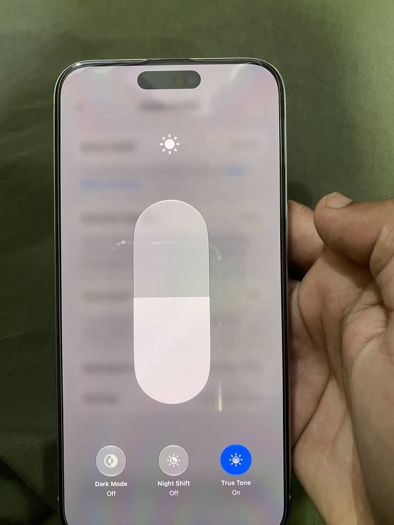 Apple iPhone 15 Pro Max 2