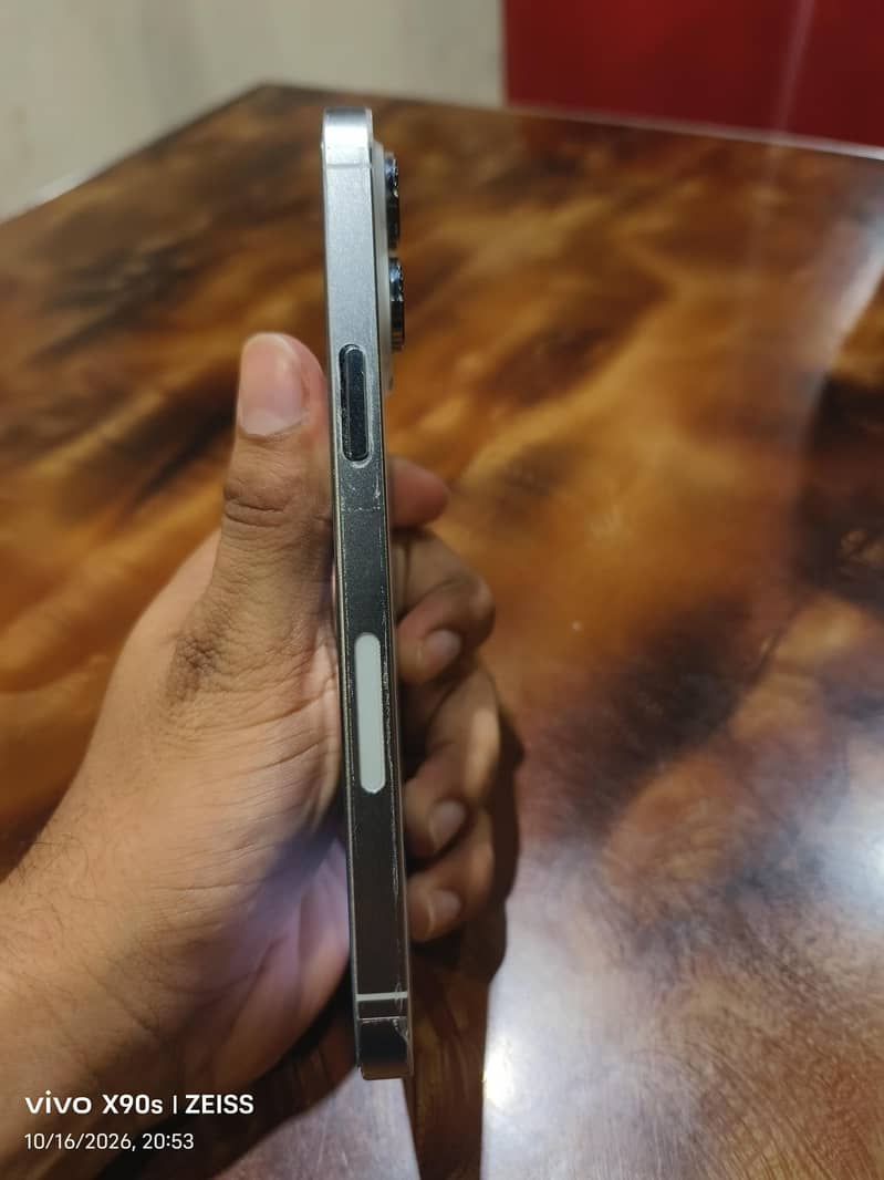 Apple iPhone 14 Pro Max 7