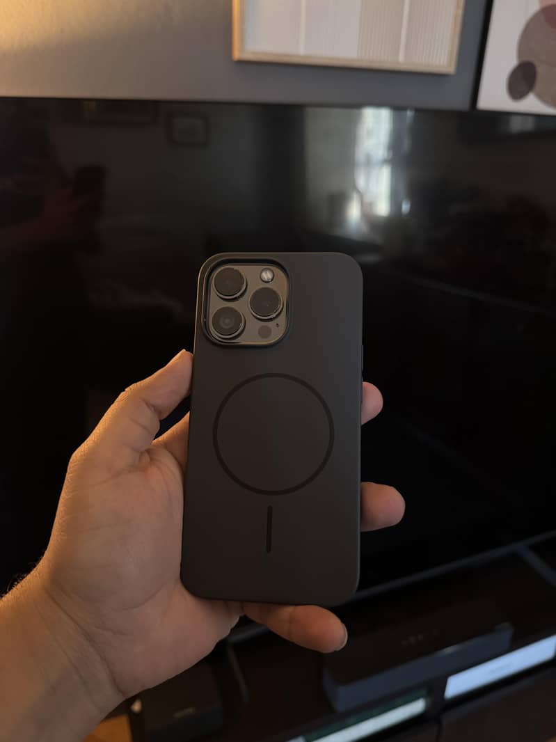 Apple iPhone 13 Pro 2