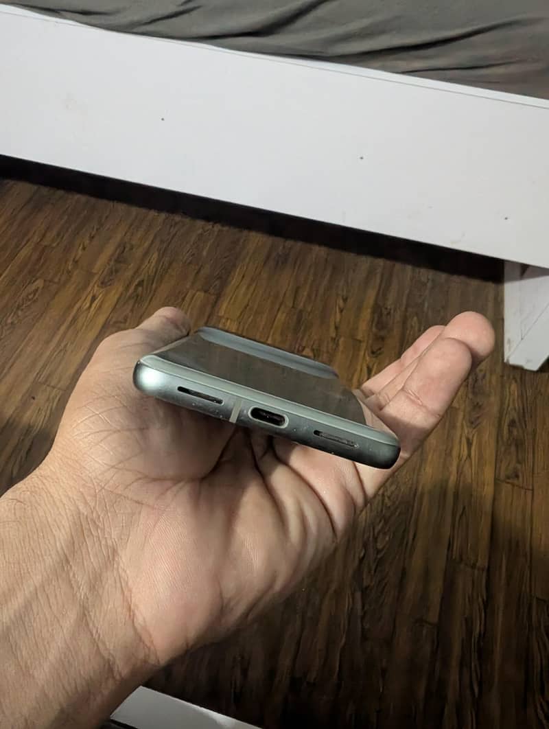 Google Pixel 8 1