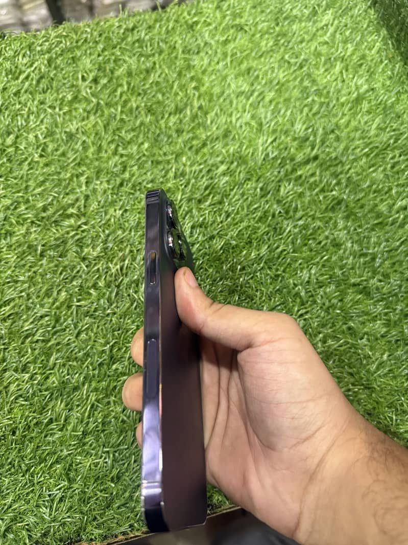 Apple iPhone 14 Pro Max 4