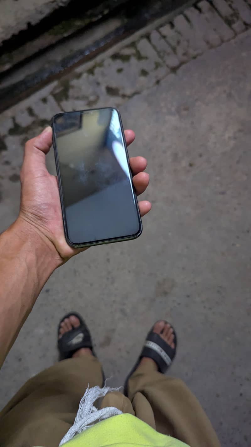 Apple iPhone 11 1