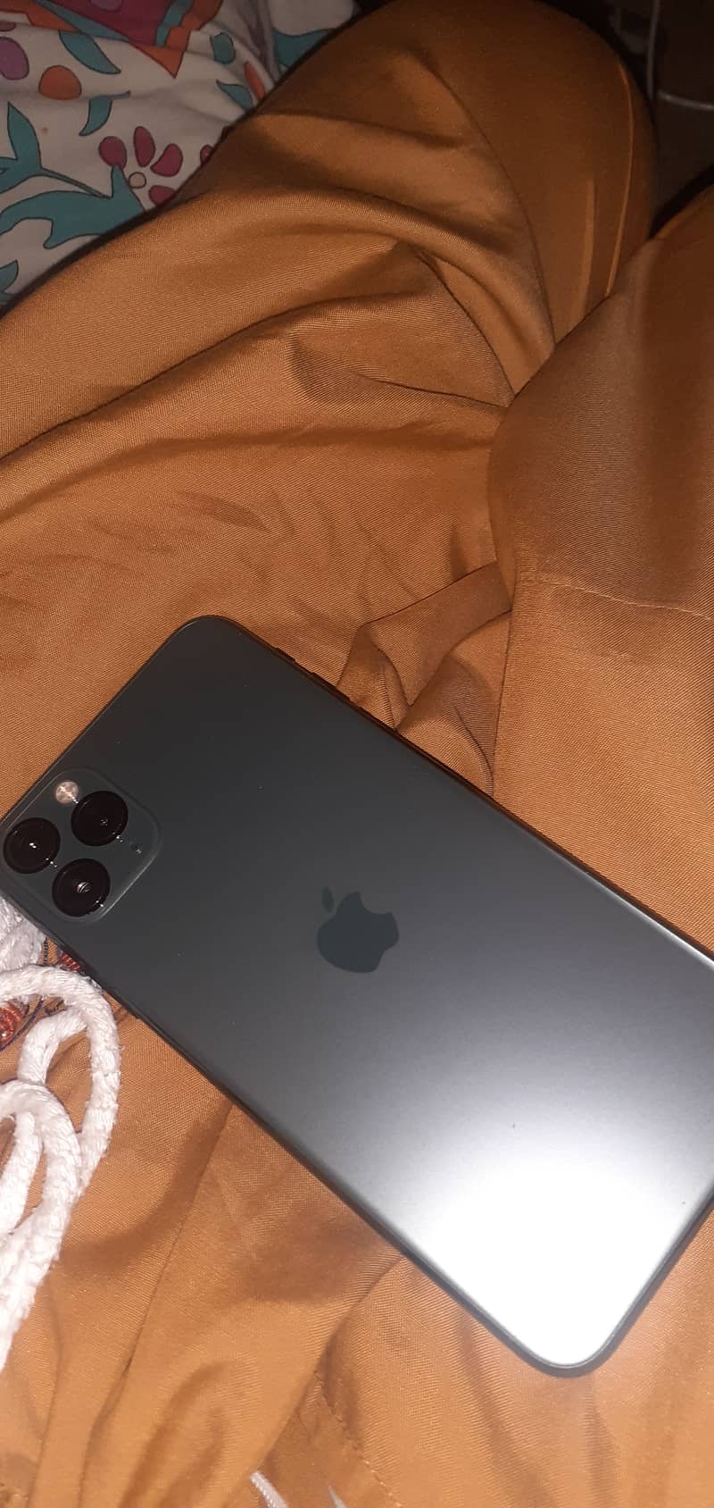 Apple iPhone 11 Pro Max 0