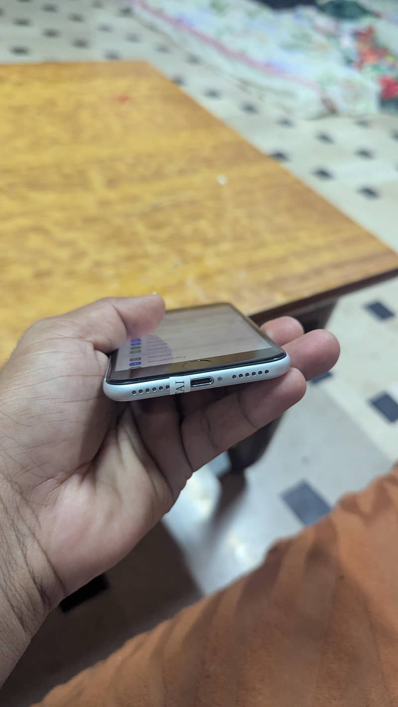 Apple iPhone SE 1