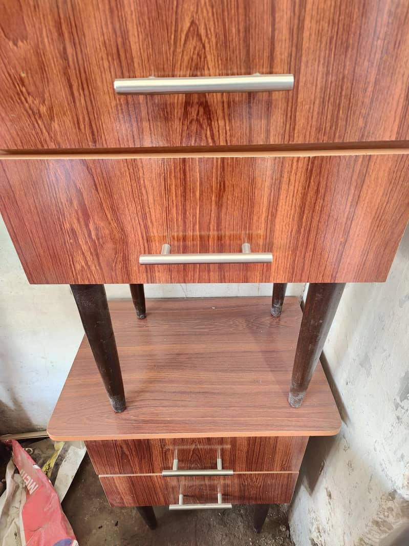 SIDE TABLES 1