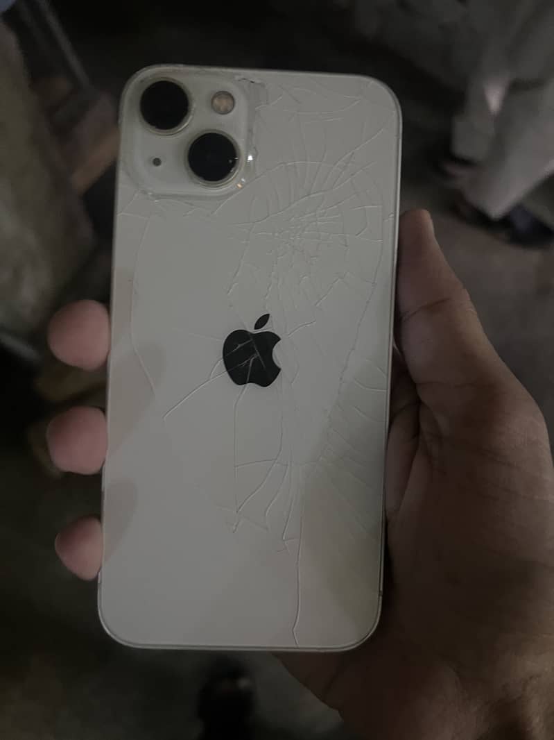 Apple iPhone 13 5