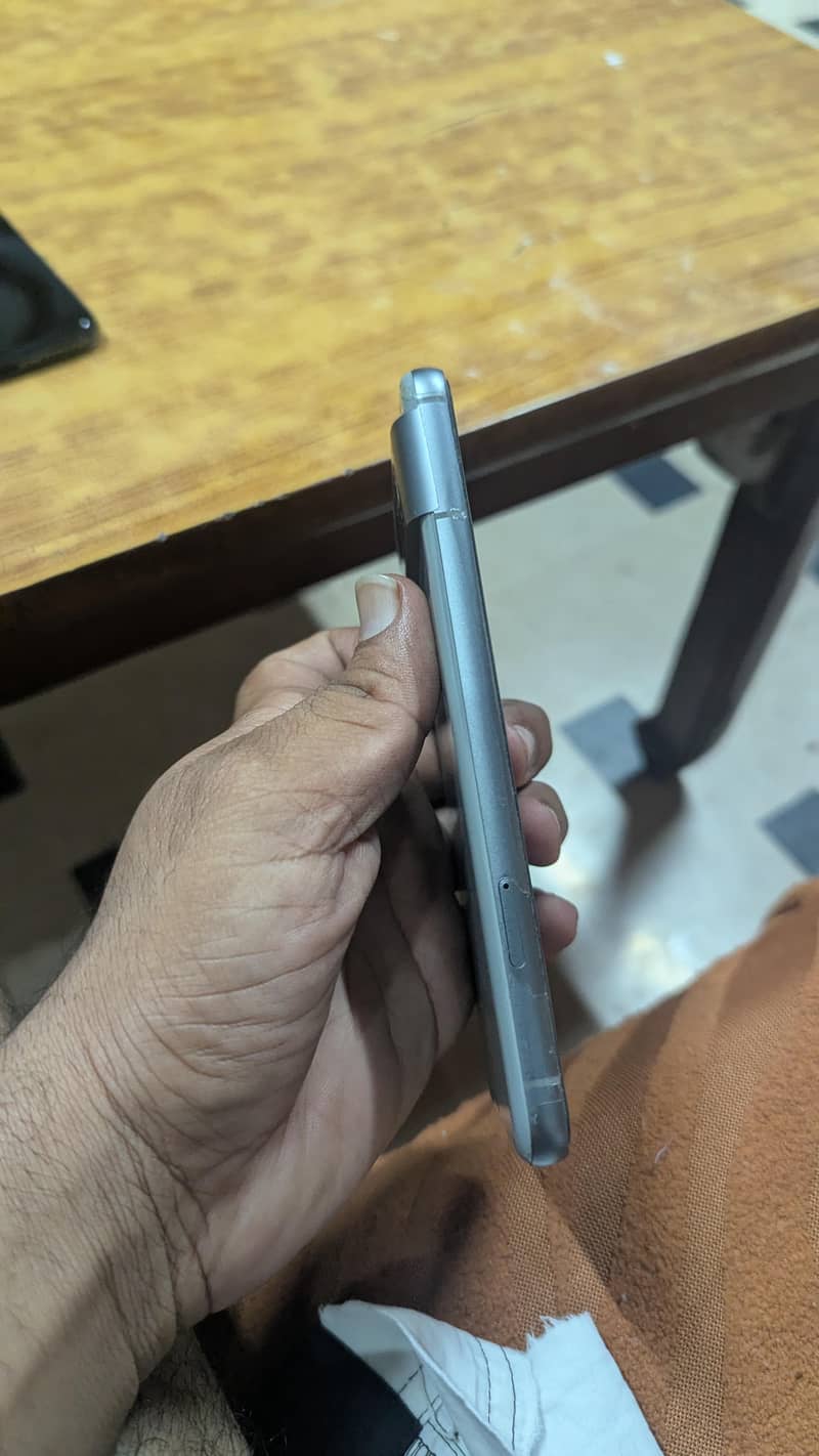 Google Pixel 8 2