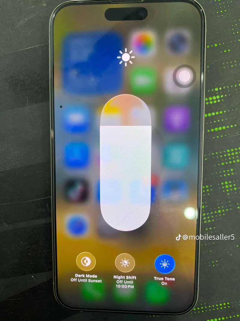 Apple iPhone 15 Pro Max 0