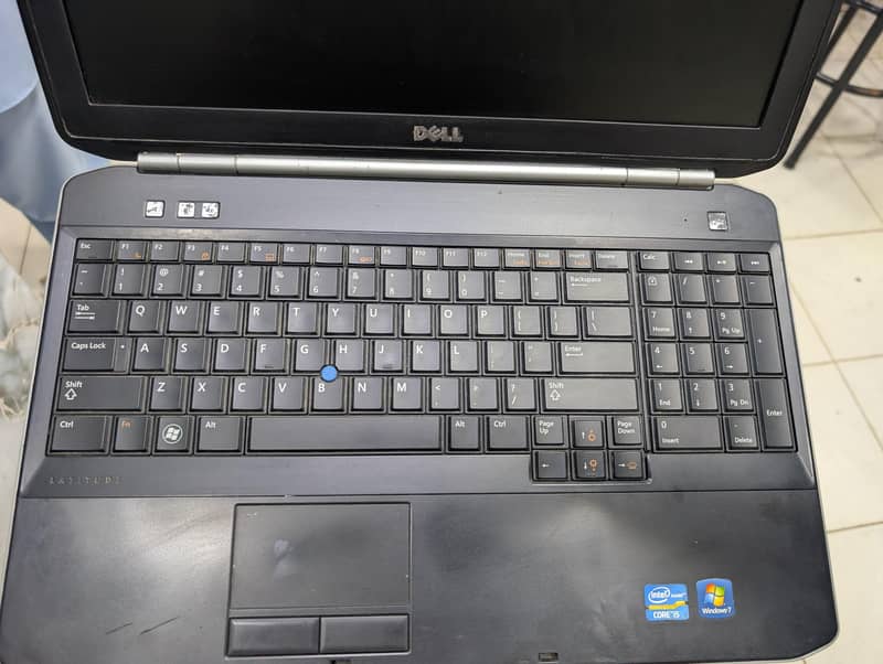 Latitude E5530 1