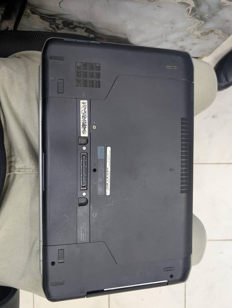 Latitude E5530 6