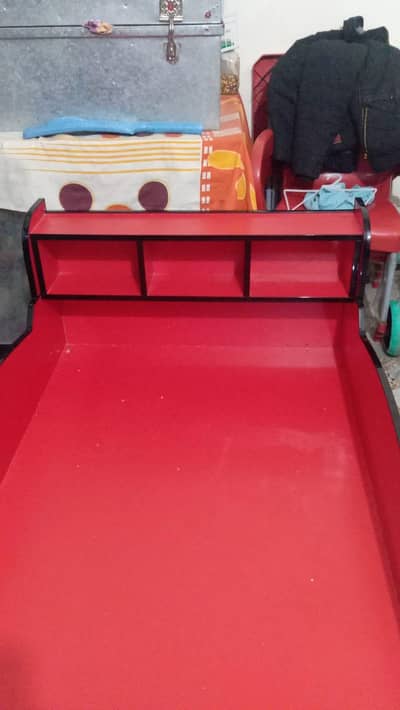 Kids bed for sale - Beautiful design, good condition