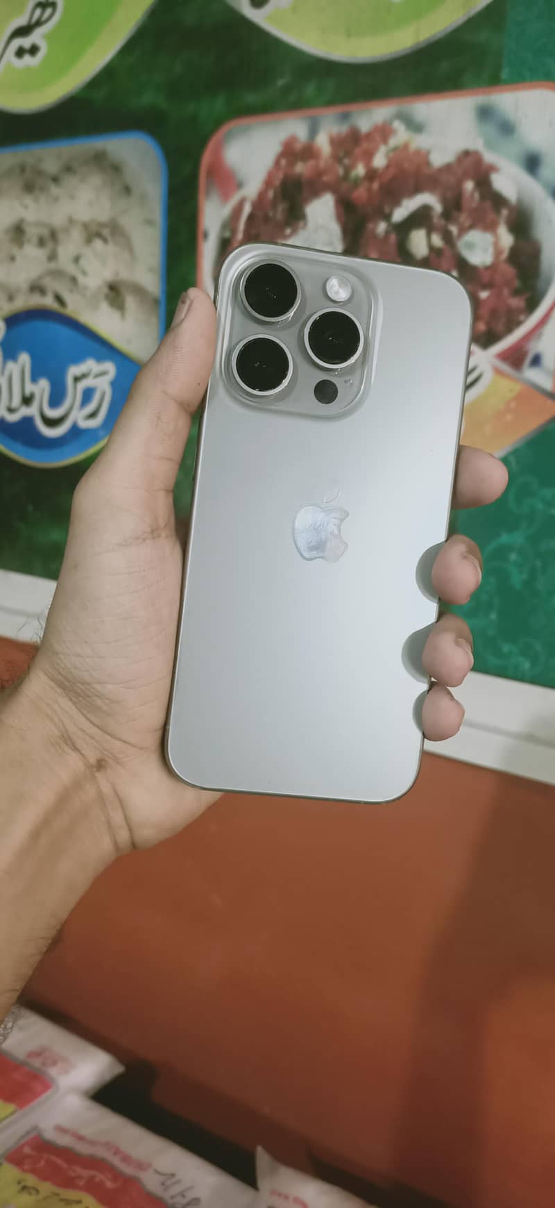 Apple iPhone 15 Pro 1