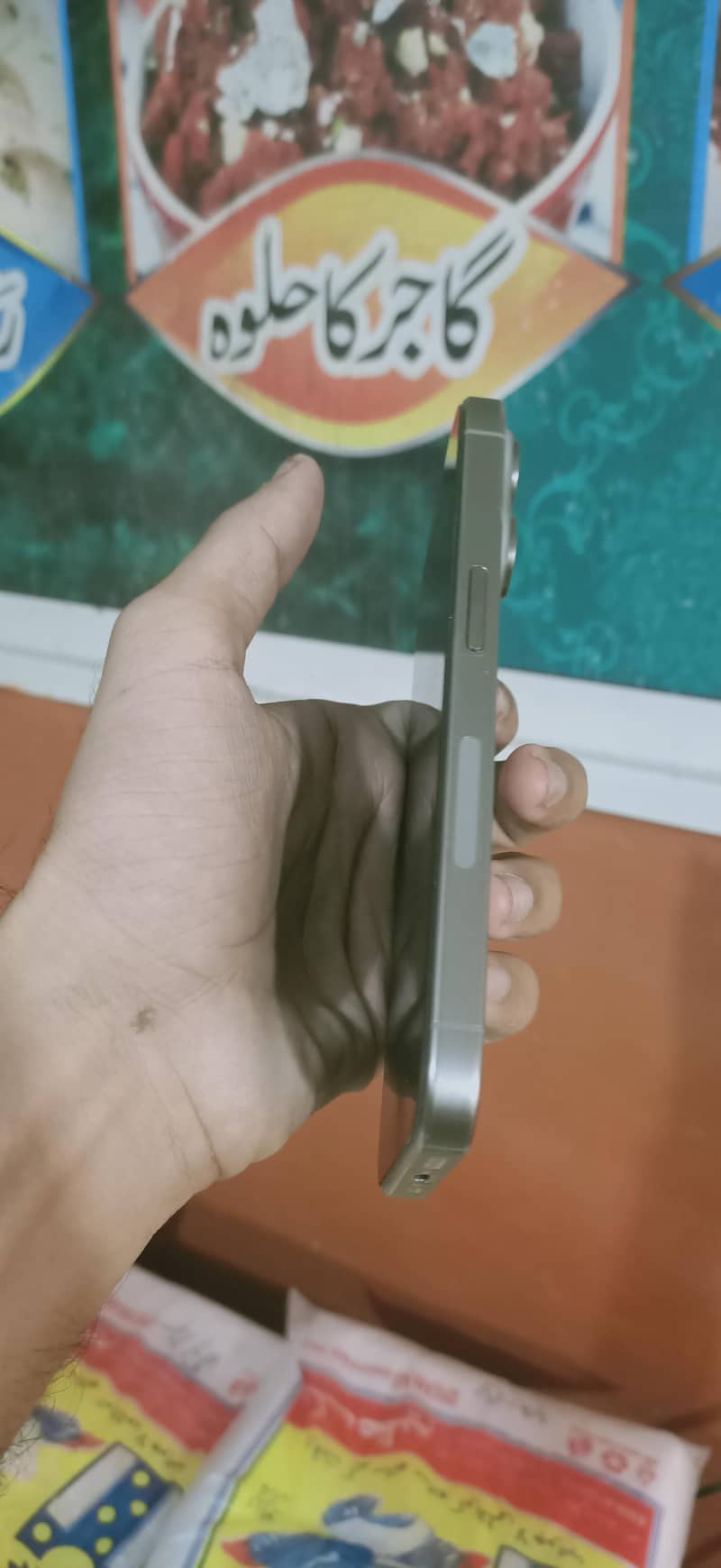 Apple iPhone 15 Pro 2