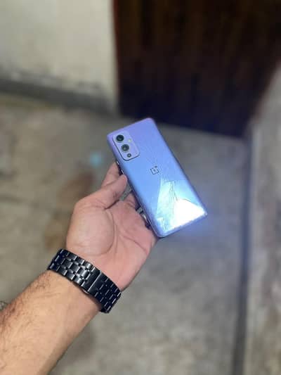 One Plus 9 5g 8/128
