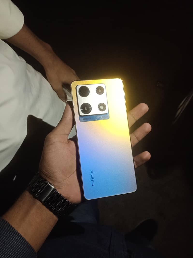 Infinix Note 30 Pro 0