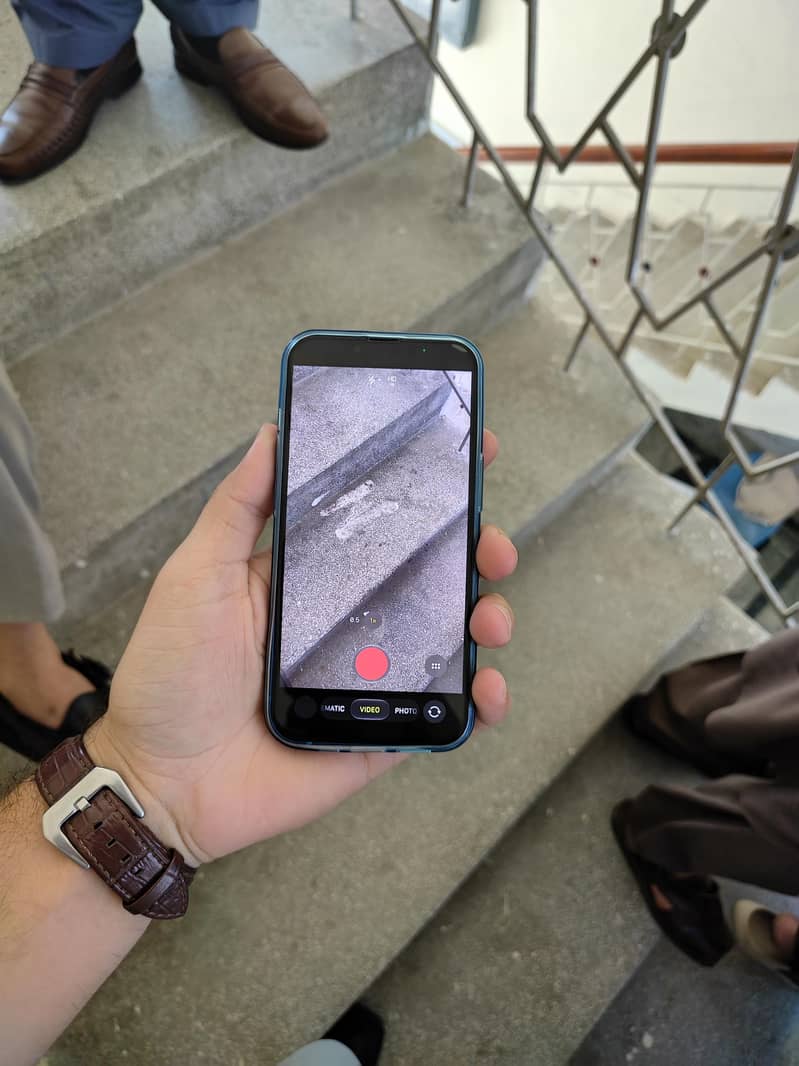 Apple iPhone 13 4