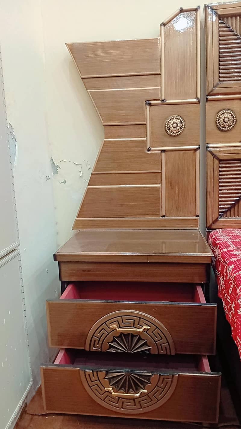 Bedroom Furniture Set for Sale – 10/10 Condition - Dressers & Drawers ...