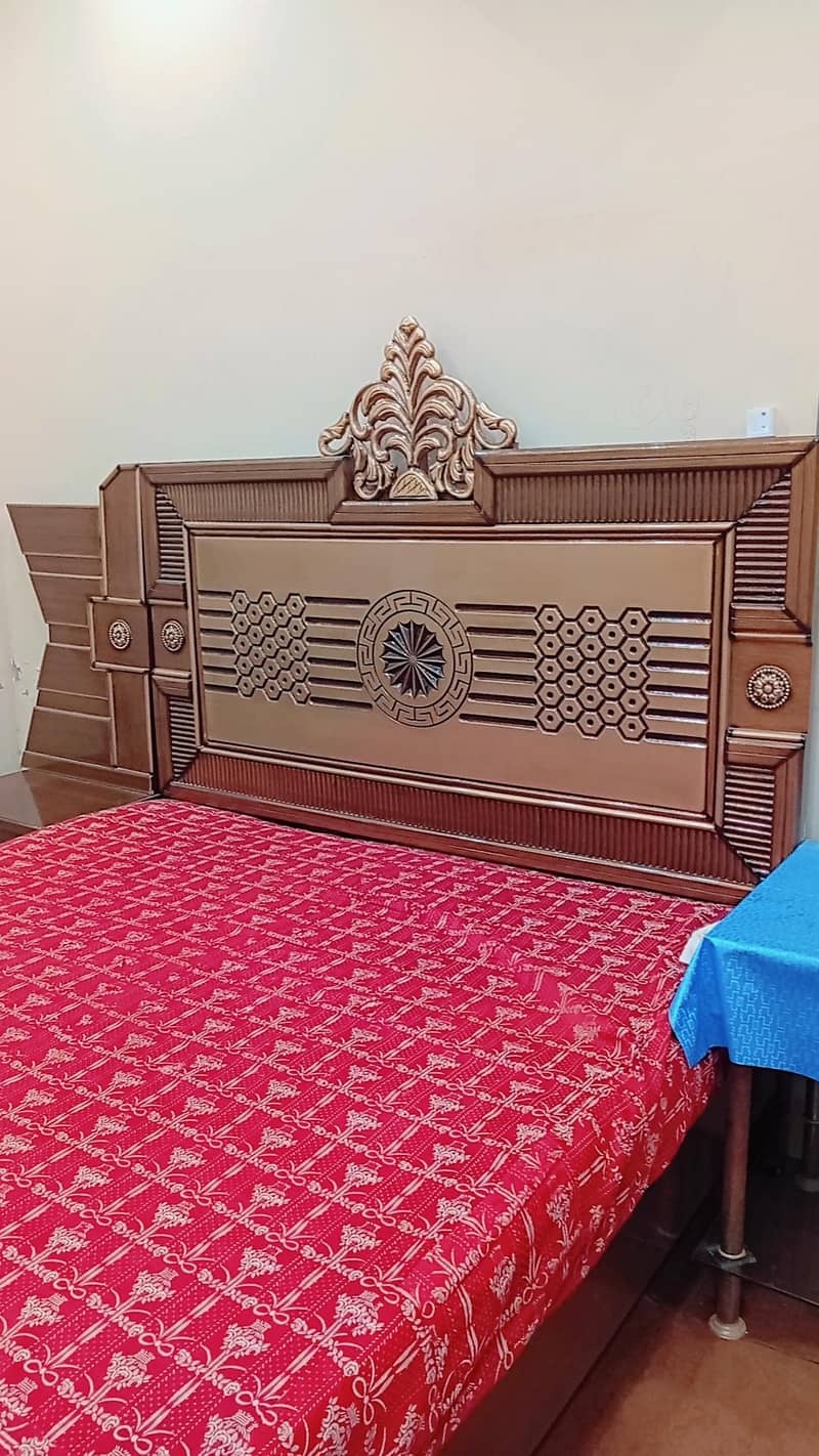 Bedroom Furniture Set for Sale – 10/10 Condition - Dressers & Drawers ...